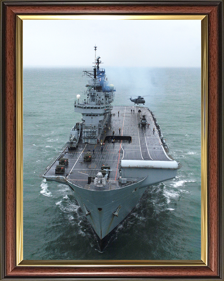 HMS Illustrious (R06) Photo Print - Bow View 2009 - Royal Navy Invincible Class Aircraft Carrier Hampshire Prints 10 x 8 Classic Frame No