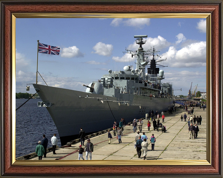 HMS Campbeltown (F86) Photo Print - Riga Latvia 2001 - Royal Navy Type 22 Frigate Posters, Prints, & Visual Artwork Hampshire Prints 10 x 8 Classic Frame No