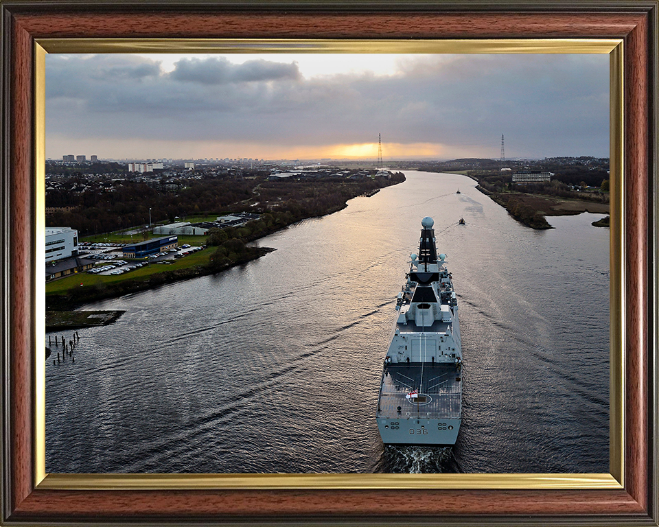 HMS Defender (D36) Photo Print - Enters Glasgow 2013 - Royal Navy Type 45 Destroyer Posters, Prints, & Visual Artwork Hampshire Prints 10 x 8 Classic Frame No