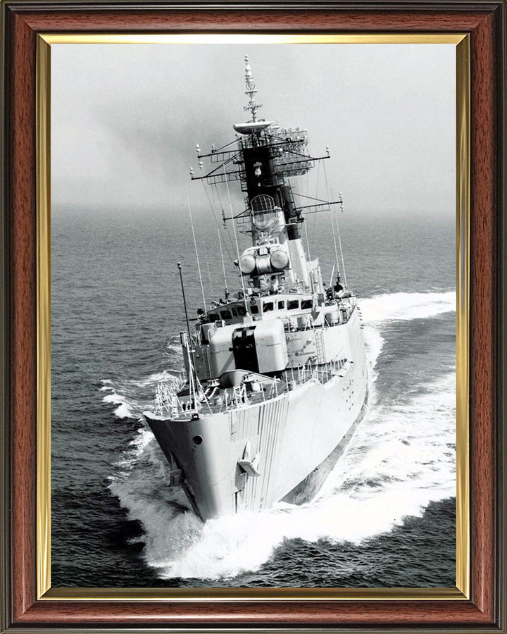 HMS Lincoln F99 | Photo Print | Framed Print | Salisbury Class | Frigate | Royal Navy Hampshire Prints
