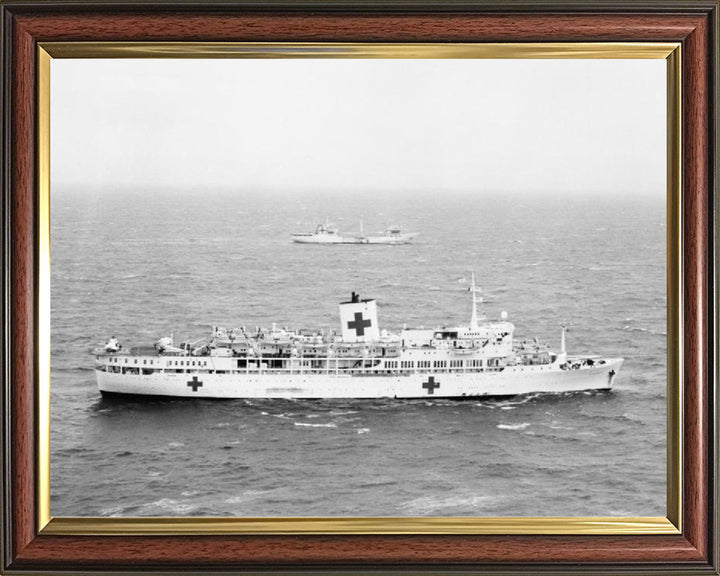 SS Uganda | Photo Print | Framed Print | Poster | Hospital Ship | Royal Navy Hampshire Prints