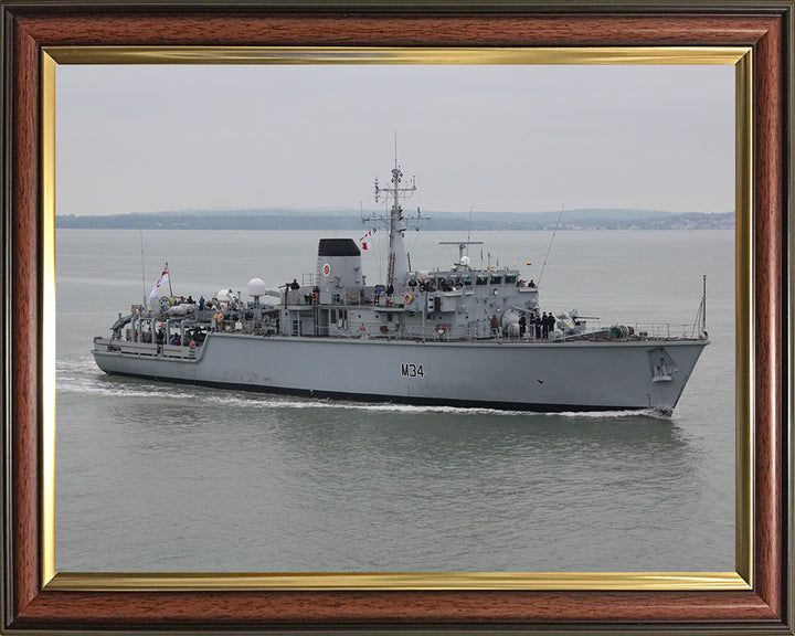 HMS Middleton M34 | Photo Print | Framed Print | Hunt Class | Mine Warfare Vessel | Royal Navy Hampshire Prints