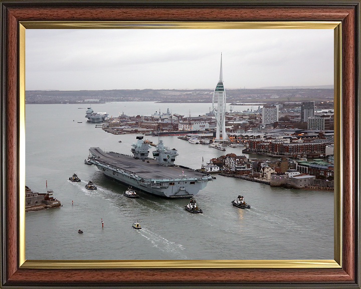 HMS Queen Elizabeth R08 | Photo Print | Framed Print | Queen Elizabeth Class | Aircraft Carrier | Royal Navy Hampshire Prints