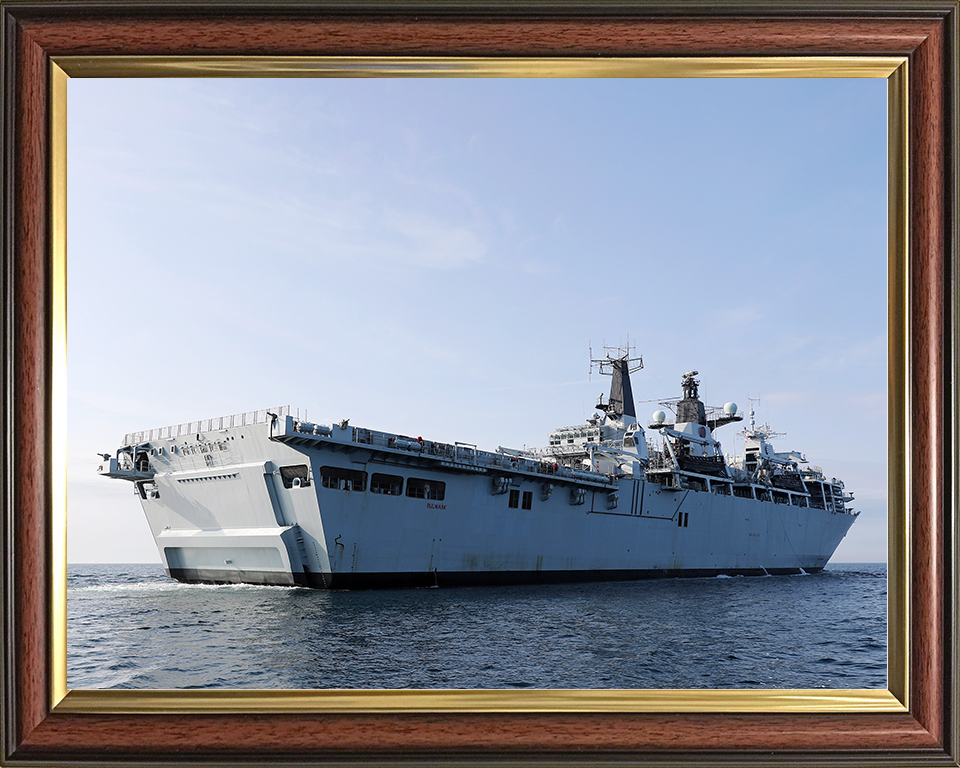 HMS Bulwark (L15) Royal Navy Albion Class Amphibious Ship Low Starboard Quarter View Photo Print Wall Art Decor Posters, Prints, & Visual Artwork Hampshire Prints 10 x 8 Classic Frame No