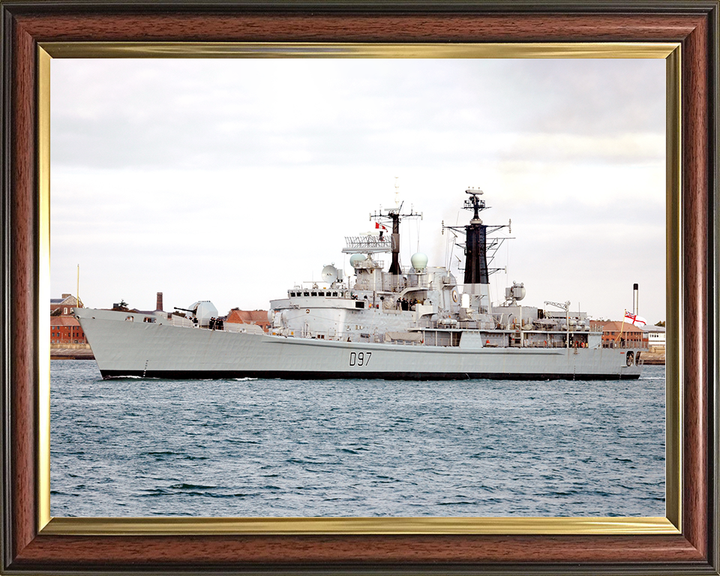 HMS Edinburgh (D97) Royal Navy Type 42 Destroyer Low Port Side View Photo Print Wall Art Decor Posters, Prints, & Visual Artwork Hampshire Prints 10 x 8 Classic Frame No