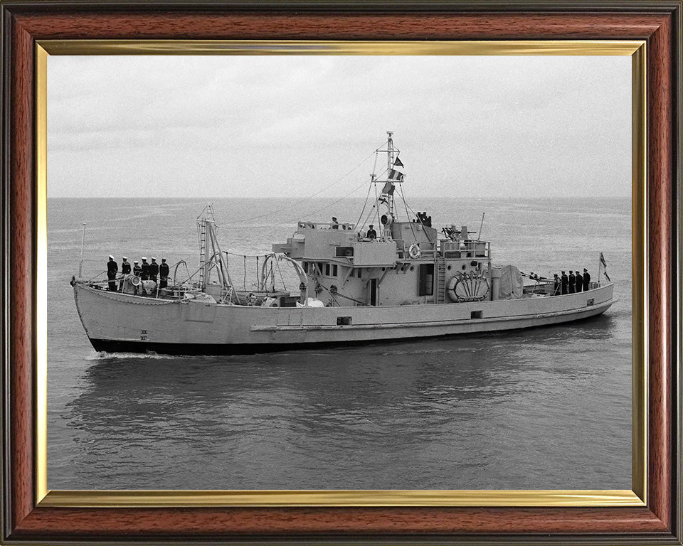 HMT Thames (1938) | Photo Print | Framed Print | Poster | Rescue Tugboat | Royal Navy Hampshire Prints