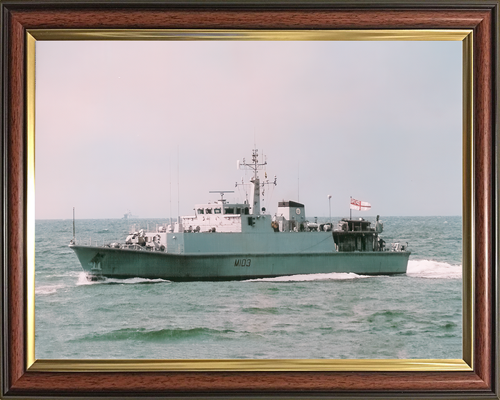 HMS Cromer (M103) Royal Navy Sandown Class Minehunter Port Side View Photo Print Wall Art Decor Posters, Prints, & Visual Artwork Hampshire Prints 10 x 8 Classic Frame No