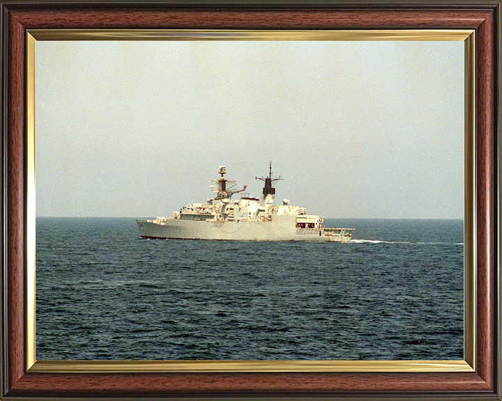 HMS Brazen (F91) Photo Print - Gulf Of Oman 1990 - Royal Navy Type 22 Frigate Hampshire Prints 10 x 8 Classic Frame No