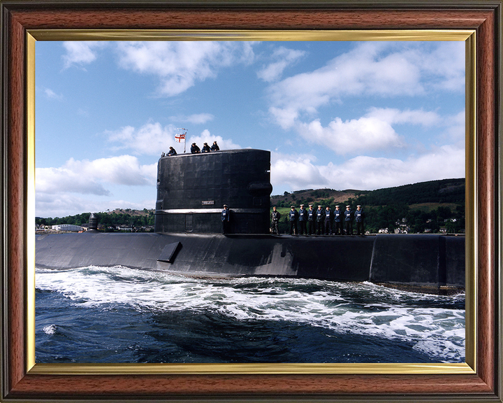 HMS Tireless (S88) Photo Print - On the Clyde 1994 - Royal Navy Trafalgar Class Submarine Hampshire Prints 10 x 8 Classic Frame No