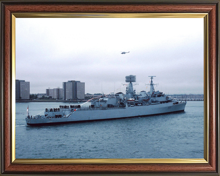 HMS Fife D20 | Photo Print | Framed Print | Poster | County Class | Destroyer | Royal Navy Hampshire Prints