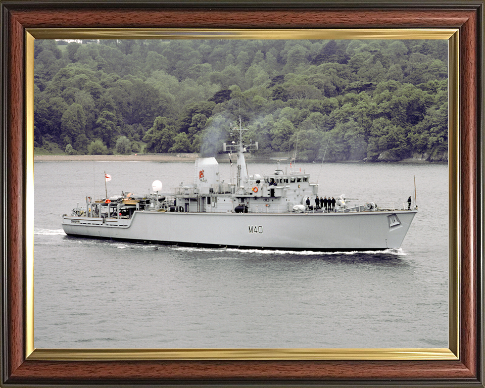 HMS Berkeley (M40) Royal Navy Hunt Class Mine Warfare Vessel Plymouth Sound Photo Print Wall Art Decor Posters, Prints, & Visual Artwork Hampshire Prints 10 x 8 Classic Frame No