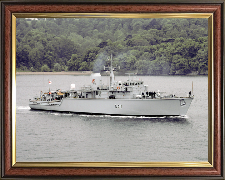 HMS Berkeley (M40) Royal Navy Hunt Class Mine Warfare Vessel Plymouth Sound Photo Print Wall Art Decor Posters, Prints, & Visual Artwork Hampshire Prints 10 x 8 Classic Frame No
