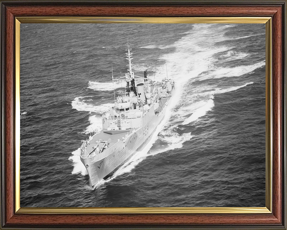 HMS Malcolm (F88) Photo Print - At Sea - Royal Navy Blackwood Class Frigate Hampshire Prints 11.7 x 8.3 (A4) Classic Frame No