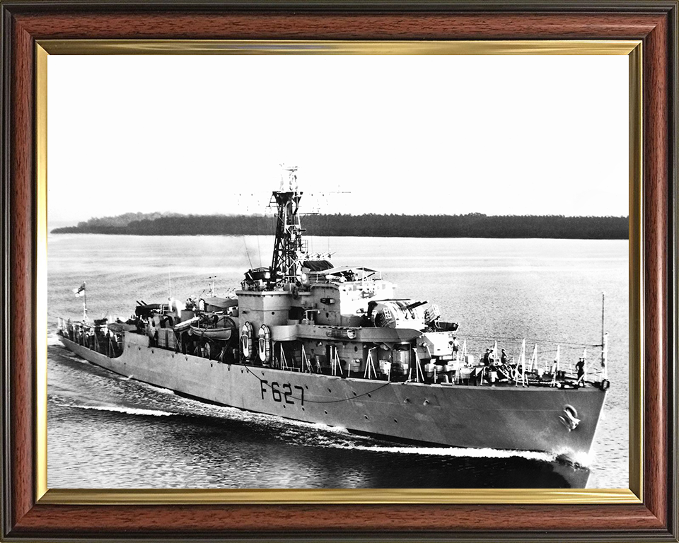 HMS Mounts Bay (F627) Photo Print - at sea - Royal Navy Bay Class Frigate Posters, Prints, & Visual Artwork Hampshire Prints 10 x 8 Classic Frame No
