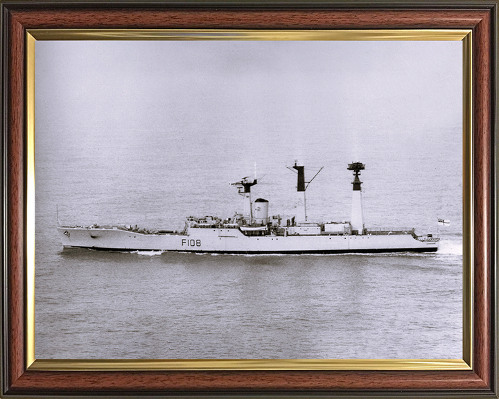 HMS Londonderry (F108) Photo Print - Underway - Royal Navy Rothesay Class Frigate Posters, Prints, & Visual Artwork Hampshire Prints 10 x 8 Classic Frame No
