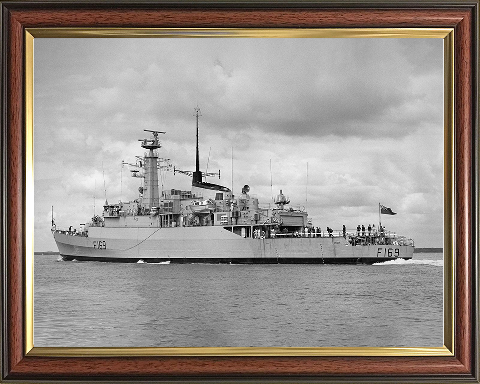 HMS Amazon (F169) Photo Print - During Trials 1973 - Royal Navy Type 21 Frigate Posters, Prints, & Visual Artwork Hampshire Prints 10 x 8 Classic Frame No