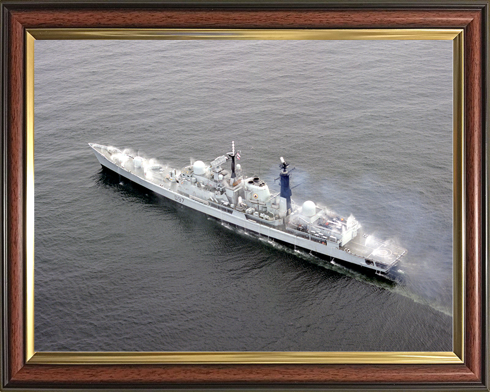 HMS Edinburgh (D97) Royal Navy Type 42 Destroyer Pre Wetting Photo Print Wall Art Decor Posters, Prints, & Visual Artwork Hampshire Prints 10 x 8 Classic Frame No