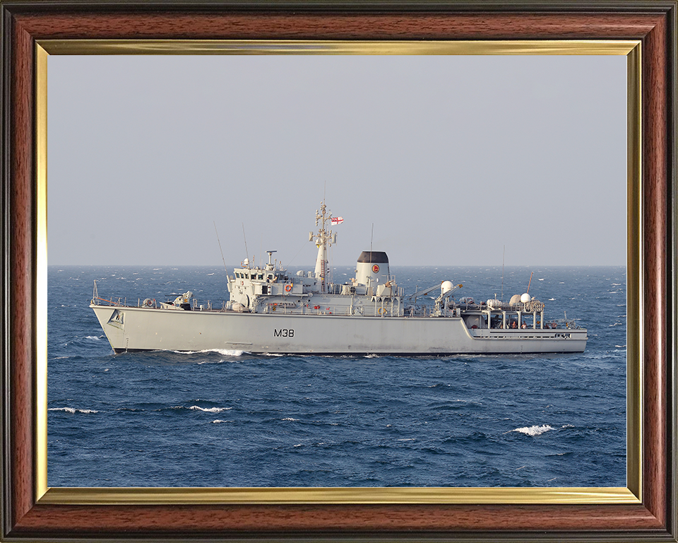 HMS Atherstone (M38) Royal Navy Hunt Class Mine Warfare Vessel Underway Photo Print Wall Art Decor Posters, Prints, & Visual Artwork Hampshire Prints 10 x 8 Classic Frame No