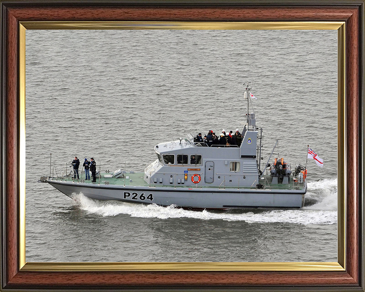 HMS Archer (P264) Royal Navy Archer Class P2000 Patrol Vessel Port Side View Photo Print Wall Art Decor Posters, Prints, & Visual Artwork Hampshire Prints 10 x 8 Classic Frame No