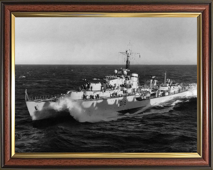 HMS St. Kitts D18 Royal Navy Battle class destroyer Photo Print or Framed Print - Hampshire Prints