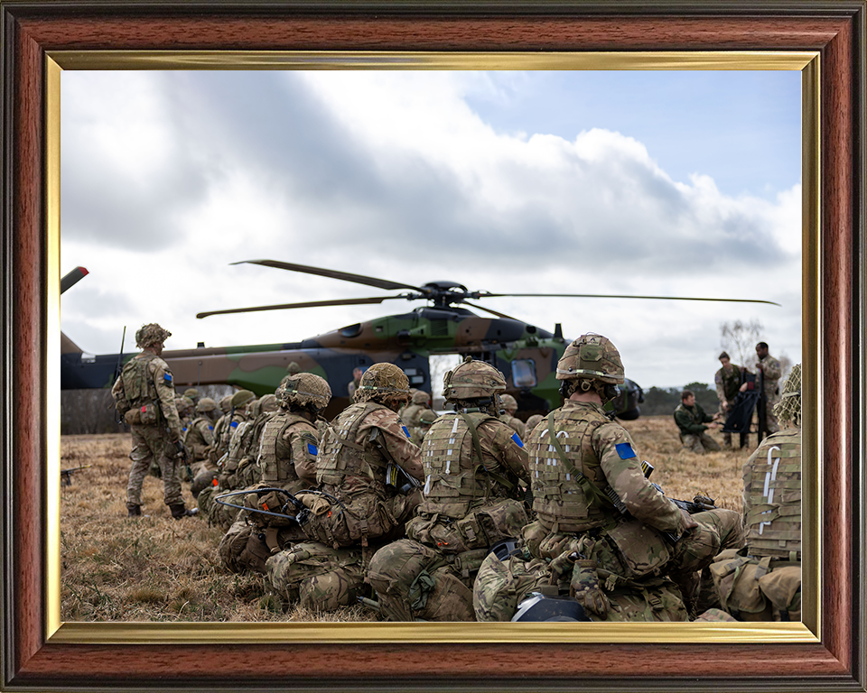 British Army Parachute Regiment Soldiers with French Caiman Helicopter Photo Print Wall Art Poster Posters, Prints, & Visual Artwork Hampshire Prints 10 x 8 Classic Frame No