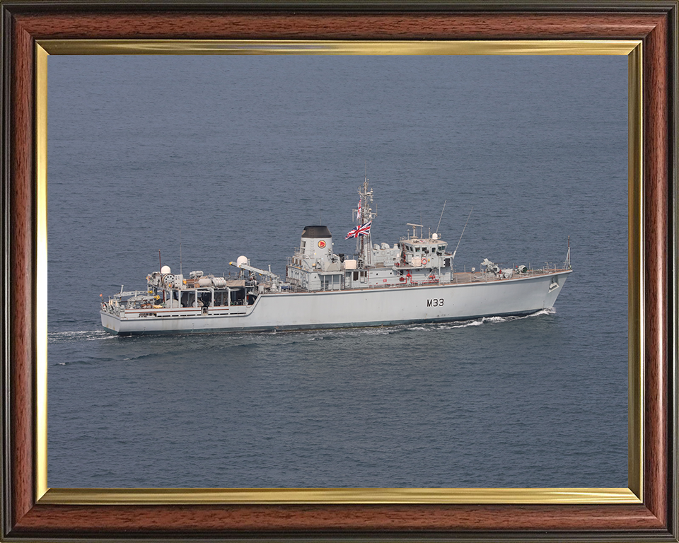 HMS Brocklesby (M33) Photo Print - At Sea 2020 - Royal Navy Hunt Class Mine Warfare Vessel Hampshire Prints 10 x 8 Classic Frame No