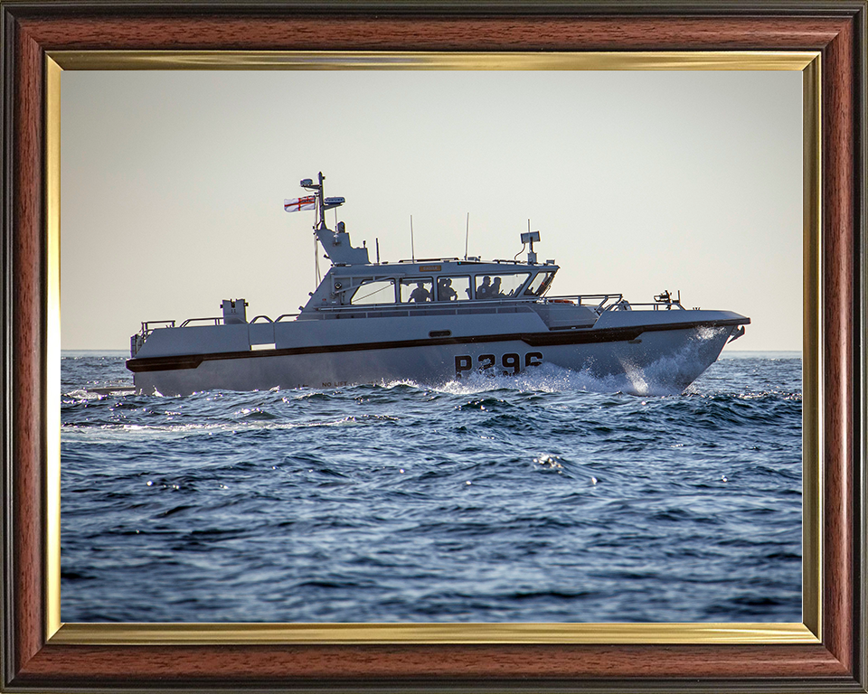 HMS Dagger (P296) Royal Navy Cutlass Class Patrol Vessel Starboard View Photo Print Wall Art Decor Posters, Prints, & Visual Artwork Hampshire Prints 10 x 8 Classic Frame No