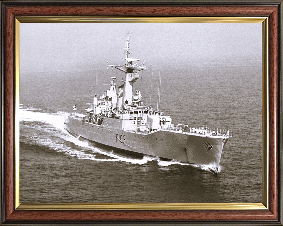 HMS Lowestoft (F103) - Underway 1970 - Royal Navy Rothesay Class Frigate Photo Print Wall Art Naval Decor UK Posters, Prints, & Visual Artwork Hampshire Prints 10 x 8 Classic Frame No