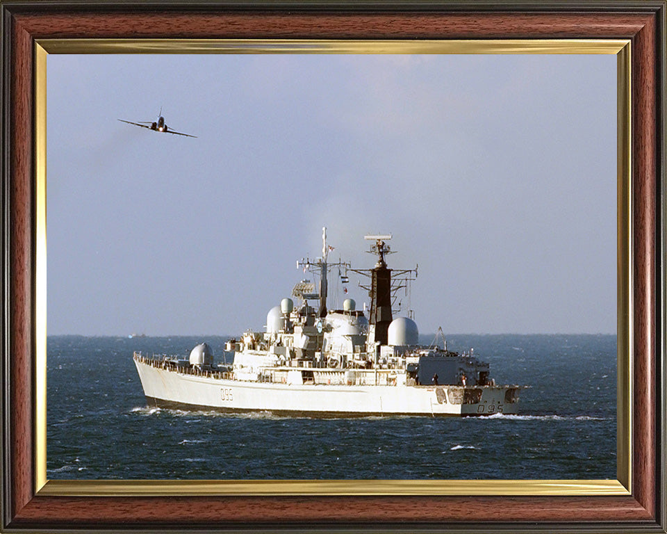 HMS Manchester (D95) Photo Print - Port Quarter View - Royal Navy Type 42 Destroyer Hampshire Prints 10 x 8 Classic Frame No