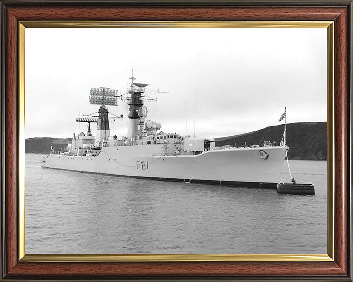 HMS Llandaff F61 | Photo Print | Framed Print | Salisbury Class | Frigate | Royal Navy Hampshire Prints