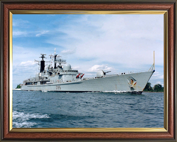 HMS Manchester (D95) Photo Print - Low Starboard View - Royal Navy Type 42 Destroyer Hampshire Prints 10 x 8 Classic Frame No