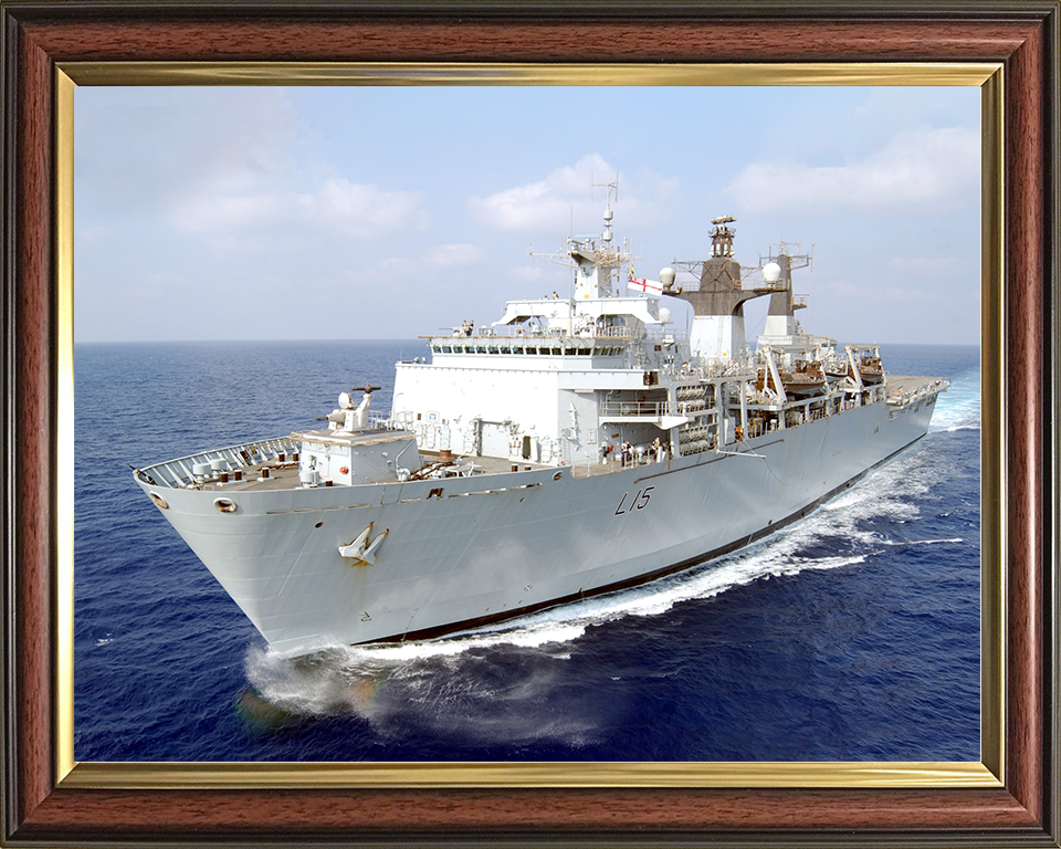 HMS Bulwark (L15) Royal Navy Albion Class Amphibious Ship Operation Highbrow 2006 Photo Print Wall Art Decor Posters, Prints, & Visual Artwork Hampshire Prints 10 x 8 Classic Frame No