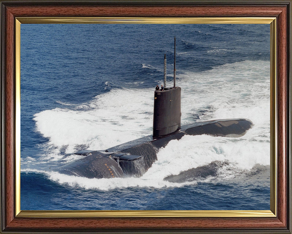 HMS Courageous S50 Submarine | Photo Print | Framed Print | Valiant class | Royal Navy Hampshire Prints