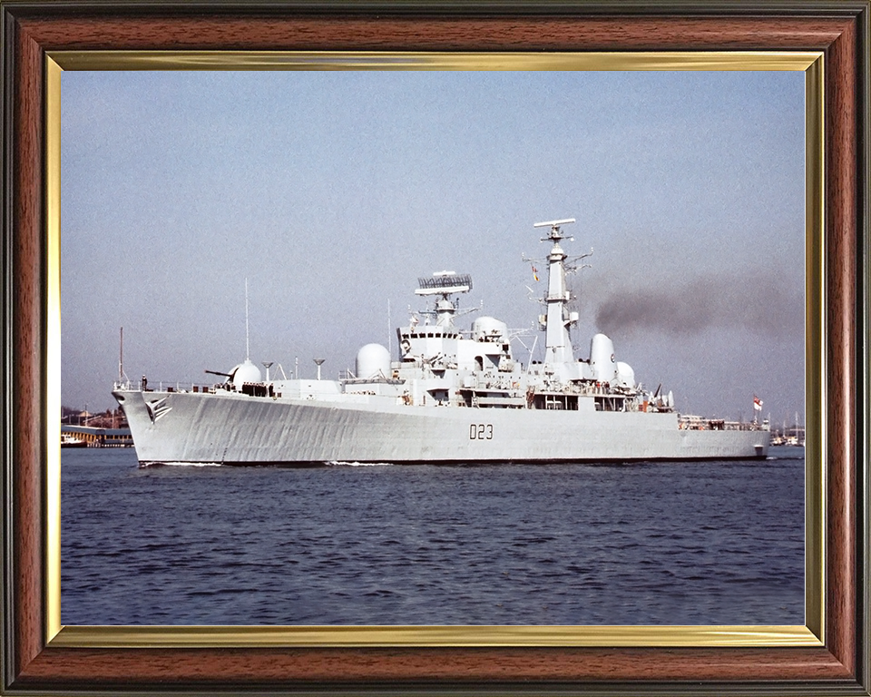 HMS Bristol (D23) Royal Navy Type 82 Destroyer Leaving Portsmouth Photo Print Wall Art Decor Posters, Prints, & Visual Artwork Hampshire Prints 10 x 8 Classic Frame No