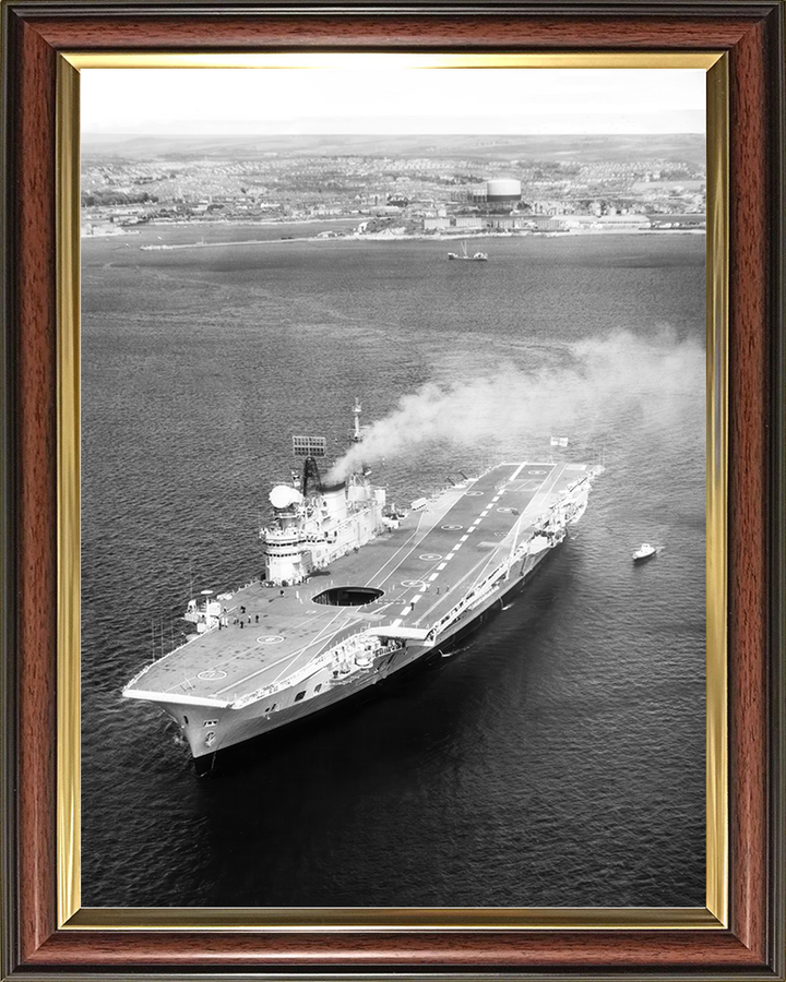 HMS Eagle (R05) Royal Navy Audacious Class Aircraft Carrier High Port Bow View Photo Print Wall Art Decor Posters, Prints, & Visual Artwork Hampshire Prints 10 x 8 Classic Frame No