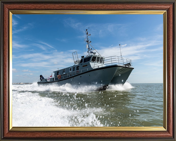 HMS Magpie H130 Royal Navy coastal survey vessel Photo Print or Framed Print - Hampshire Prints