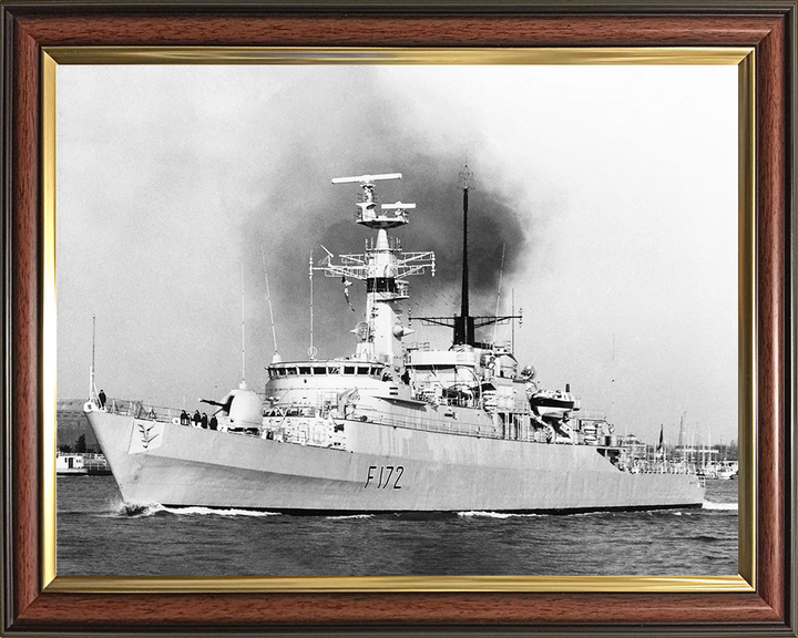 HMS Ambuscade (F172) Royal Navy Type 21 Frigate Leaving Portsmouth Photo Print Wall Art Decor Posters, Prints, & Visual Artwork Hampshire Prints 10 x 8 Classic Frame No