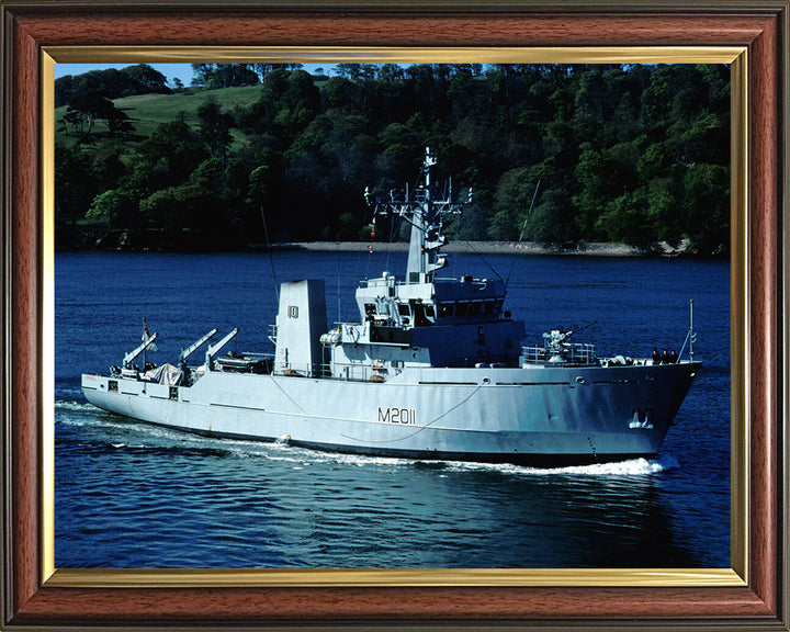 HMS Orwell M2011 Royal Navy River class minesweeper Photo Print or Framed Print - Hampshire Prints