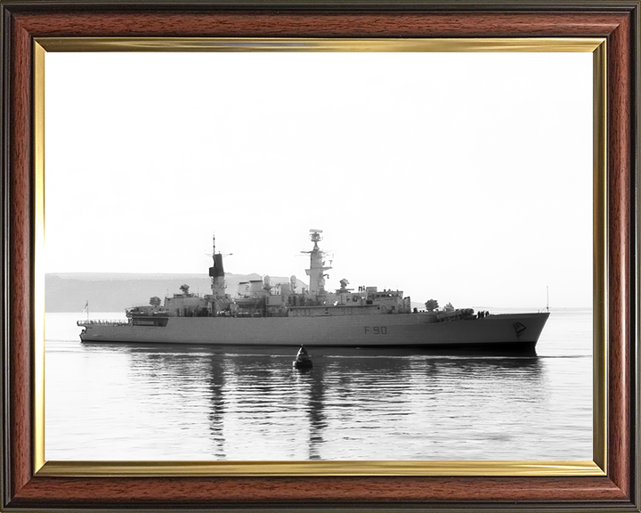 HMS Brilliant (F90) Royal Navy Type 22 Frigate Starboard Beam View Photo Print Wall Art Decor Posters, Prints, & Visual Artwork Hampshire Prints 10 x 8 Classic Frame No
