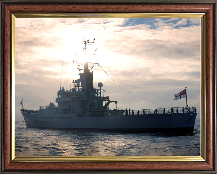HMS Dumbarton Castle (P265) Royal Navy Castle Class Patrol Vessel At Anchor Photo Print Wall Art Decor Posters, Prints, & Visual Artwork Hampshire Prints 10 x 8 Classic Frame No