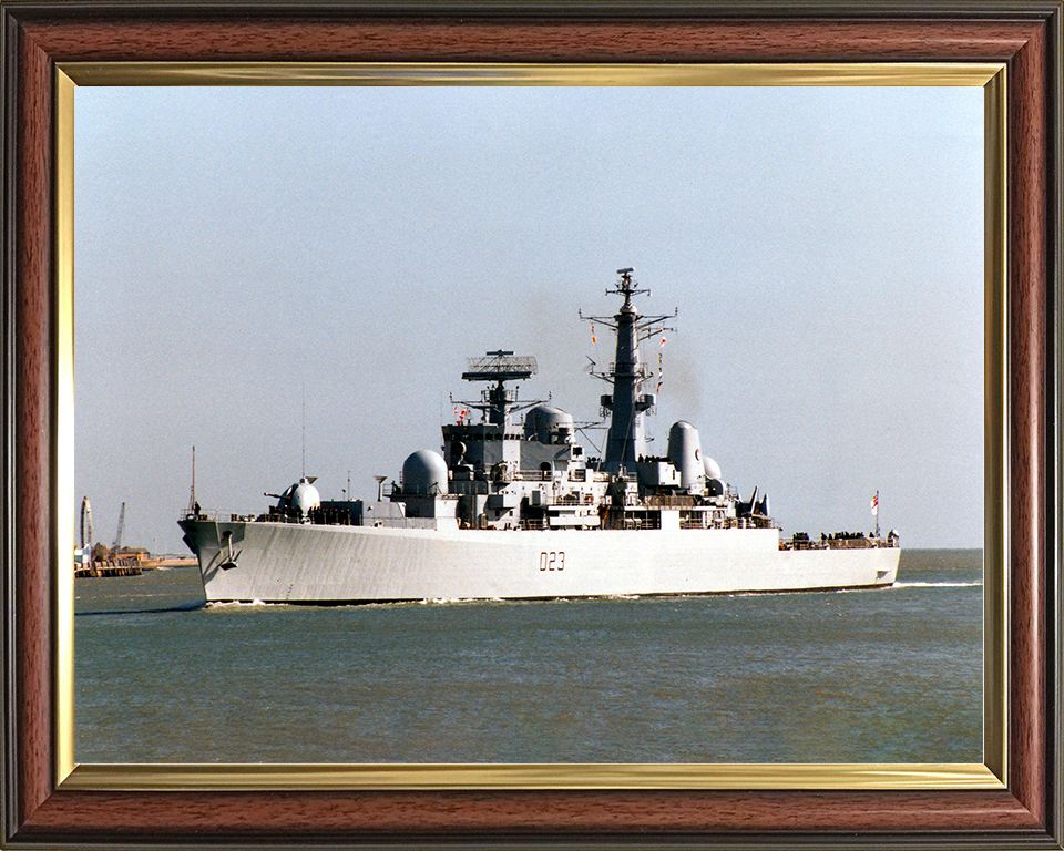 HMS Bristol (D23) Royal Navy Type 82 Destroyer Low Port View Photo Print Wall Art Decor Posters, Prints, & Visual Artwork Hampshire Prints 10 x 8 Classic Frame No