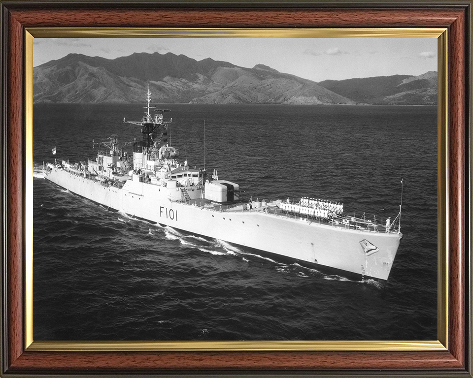 HMS Yarmouth (F101) Photo Print - High Starboard View - Royal Navy Rothesay Class Frigate