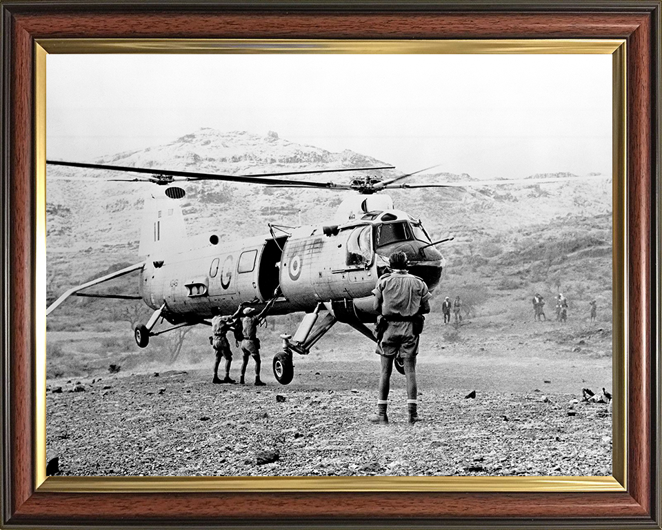 RAF Bristol Belvedere HC.1 Helicopter 26 Sqn 1962 Photo Print - Royal Air Force Aircraft Hampshire Prints 10 x 8 Classic Frame No