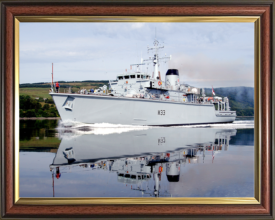 HMS Brocklesby (M33) Royal Navy Hunt Class Mine Warfare Vessel Port Side Reflections Photo Print Wall Art Decor Posters, Prints, & Visual Artwork Hampshire Prints 10 x 8 Classic Frame No