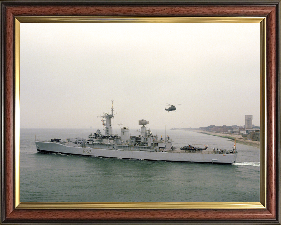 HMS Danae (F47) Royal Navy Leander Class Frigate Leaving Portsmouth Photo Print Wall Art Decor Posters, Prints, & Visual Artwork Hampshire Prints 10 x 8 Classic Frame No