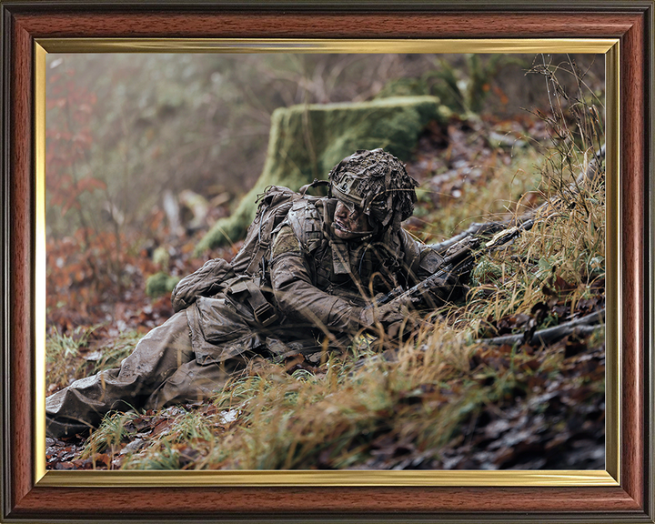 British Army Soldier Officer Cadet in the Field Photo Print Wall Art Military Decor Posters, Prints, & Visual Artwork Hampshire Prints 10 x 8 Classic Frame No