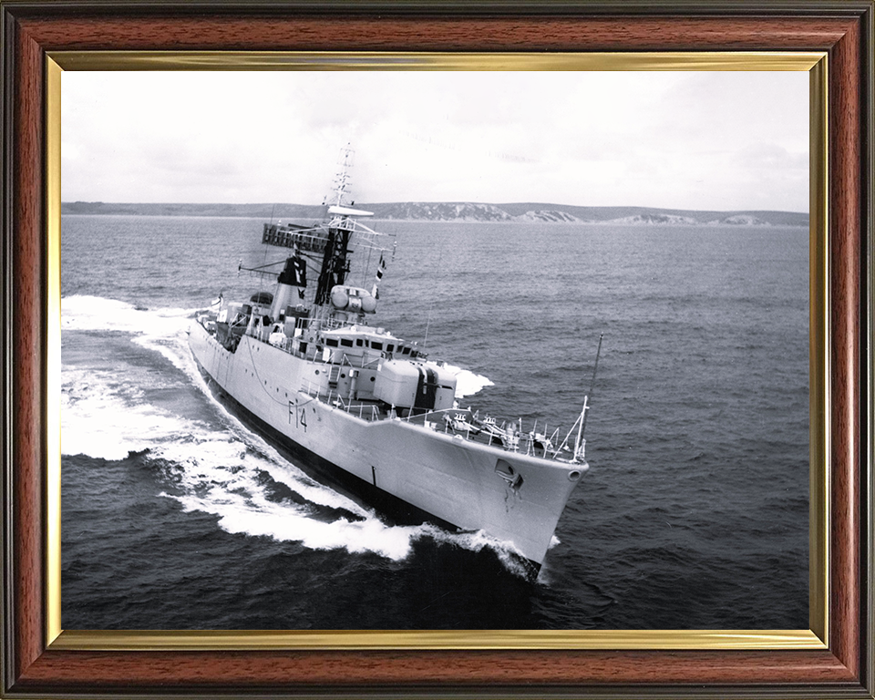HMS Leopard (F14) Photo Print - Underway 1966 - Royal Navy Leopard Class Frigate Posters, Prints, & Visual Artwork Hampshire Prints 10 x 8 Classic Frame No