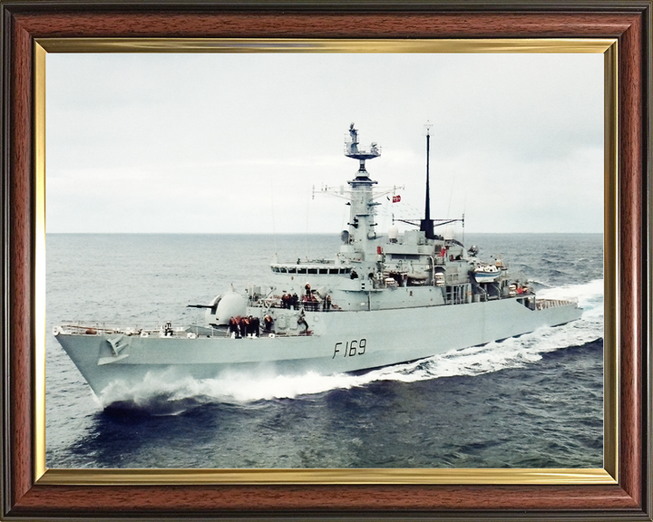HMS Amazon (F169) Royal Navy Type 21 Frigate Underway Photo Print Wall Art Decor Posters, Prints, & Visual Artwork Hampshire Prints 10 x 8 Classic Frame No