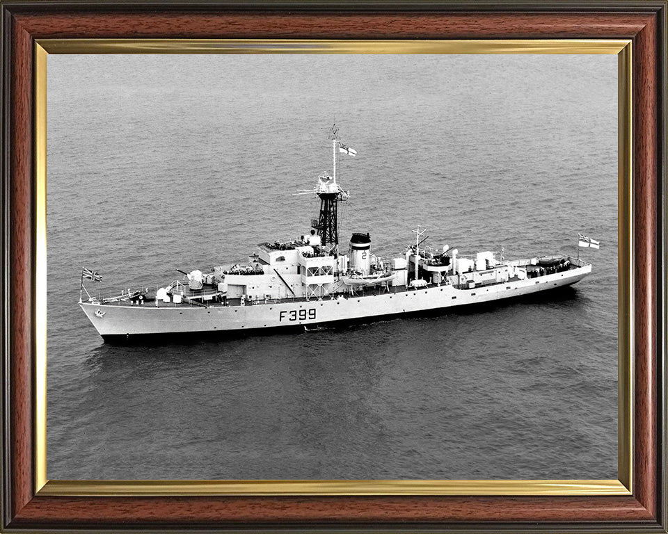HMS Tintagel Castle K459 Royal Navy Castle class corvette Photo Print or Framed Print - Hampshire Prints