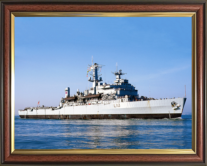 HMS Fearless L10 | Photo Print | Framed Print | Fearless Class | Amphibious ship | Royal Navy Posters, Prints, & Visual Artwork Hampshire Prints